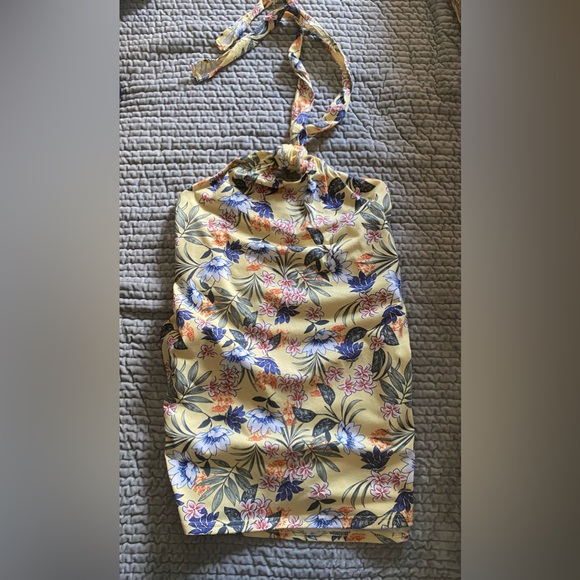 Tops - Yellow floral halter top size XL. Great preowned condition